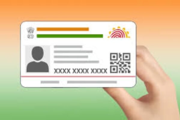 நவம்பர் 1 முதல் ஆதார் அட்டையில் வரப்போகும் அதிரடி மாற்றங்கள்!! இனி எல்லாமே ஈஸி!!