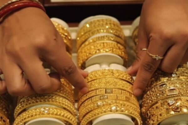 மீண்டும் வேலையை காட்டும் தங்கம் !! நாளைக்கு தான் கச்சேரியே இருக்கு!!