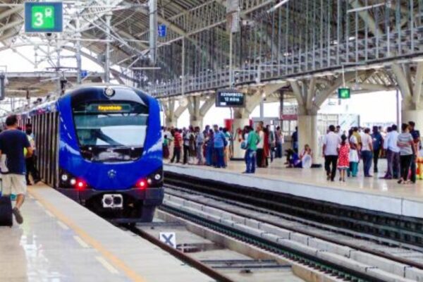 கனமழை சமயத்தில் சென்னை மெட்ரோ ரயில் கழகம் வெளியிட்ட அப்டேட்!! பயணிகளுக்கு கொண்டாட்டம்!!