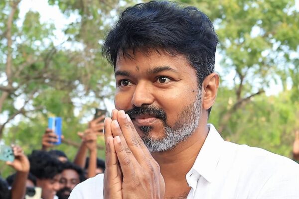 Tvk Vijay: சறுக்கும் வியூக தரப்பு; வேகமெடுக்காத விஜய்! – தமிழக வெற்றிக் கழகத்துக்கு 5 கேள்விகள்! |Vijay’s Tamilaga Vettri Kazhagam faces tough questions: Why is the momentum missing?