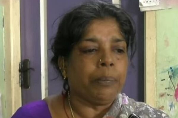 Tvk Vijay: “நாங்கக்கூட தெம்பா இருந்தோம். ஆனா அவர் இளைச்சிபோய் இருந்தாரு”- பாதிக்கப்பட்ட குடும்பம்| TVK Vijay: ‘We were trying to stay strong, but he was completely broken’ said the affected family