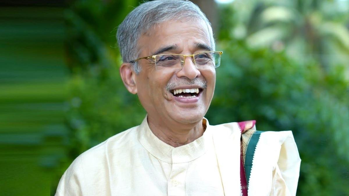 ஏ.வி. பழக்கம், வீரண்ண ராஜூர் ஃபெர்டினாண்ட் கிட்டல் விருதுக்கு தேர்ந்தெடுக்கப்பட்டார்