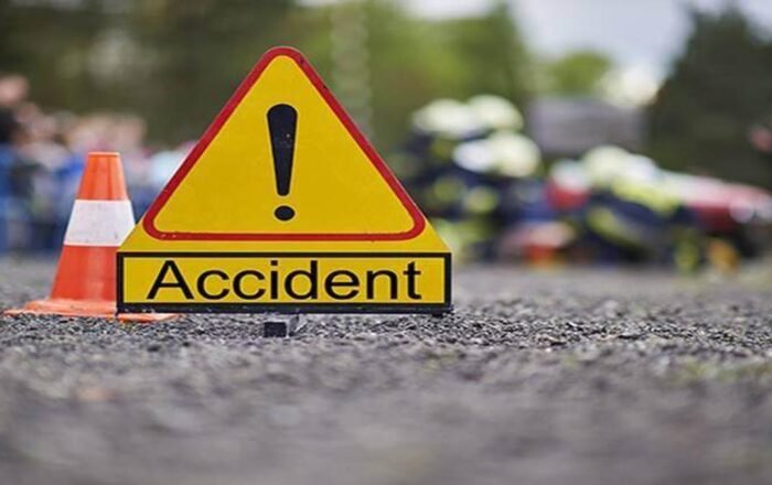 கேரளாவின் இடுக்கியில் மோட்டார் சைக்கிள் கான்கிரீட் கம்பத்தில் மோதியதில் 2 இளைஞர்கள் உயிரிழந்தனர்