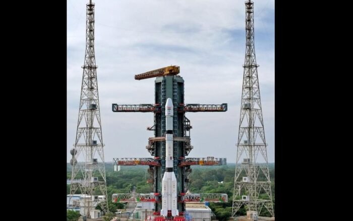 இஸ்ரோவின் முக்கியமான ஜி.எஸ்.எல்.வி-எஃப்18 ஏவப்பட்ட வழிசெலுத்தல் செயற்கைக்கோளான என்விஎஸ்-03க்கான கவுண்ட்டவுன் முன்னேறி வருகிறது
